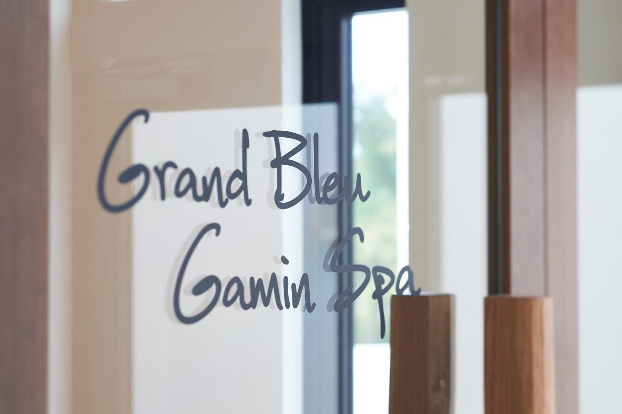 Grand Bleu Gamin Hotel Miyakojima  Exterior photo